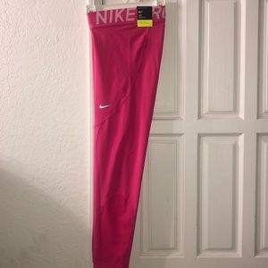 NEW Women’s Nike Pro Tights